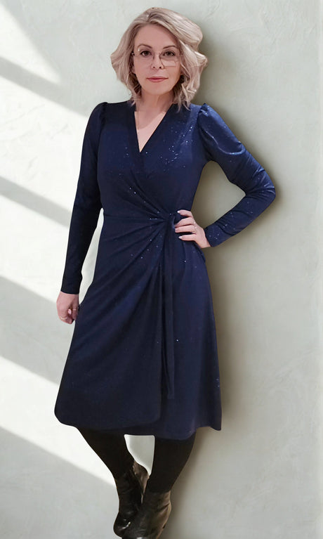 Kristín wrap-kjóll blár glimmer