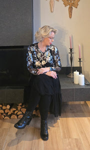 Birta tvílitur svört og silfurgræn